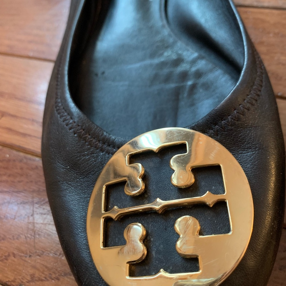 Tory Burch Black /darkest brown Leather Flats with Gold Accent - Picture 5 of 9